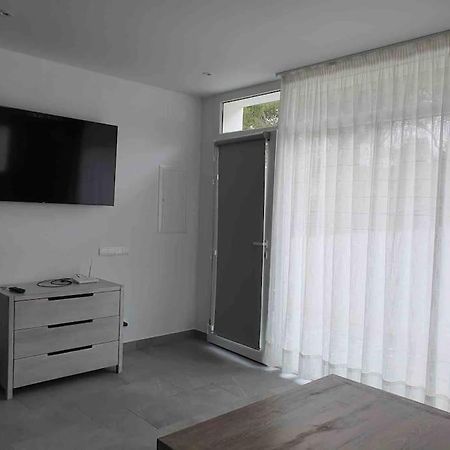 Espectacular Planta Baja Con Terraza Y Parking A 5 Min De La Playa Apartment Cadaques Bagian luar foto